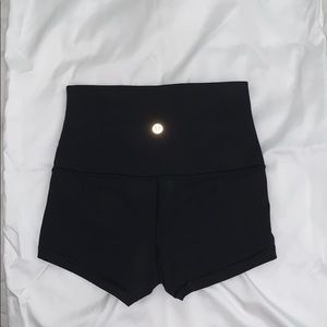 Lululemon Wunder Under Short